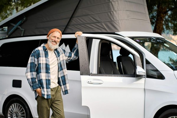 Yescapa avis : la location de vans entre particuliers expliquée